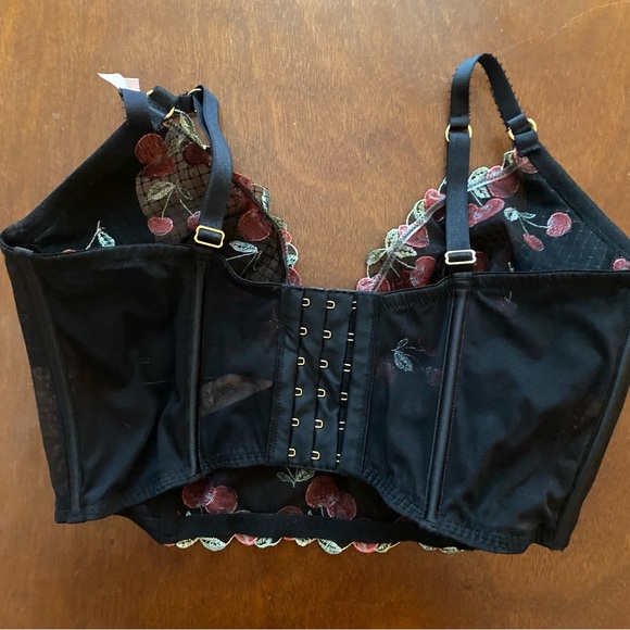 New Victoria’s Secret Cherry Black Long Line Bustier Bra 36DD NWT Whimsigoth Top - Picture 6 of 9
